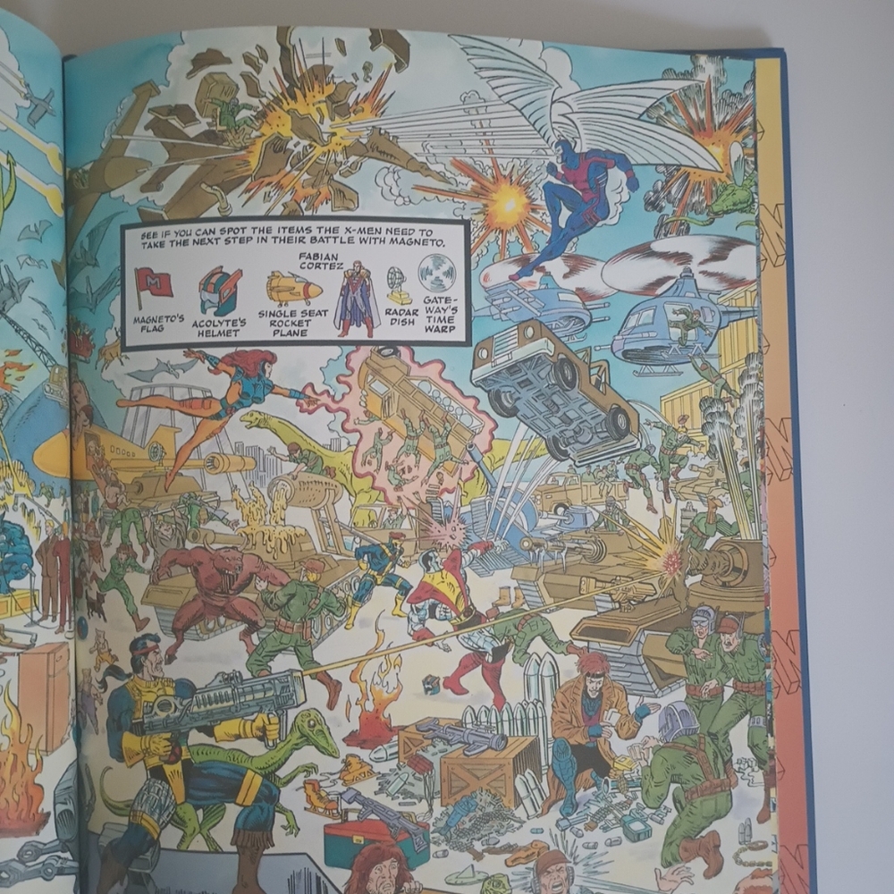 X-Men book - Picture 2 of 3